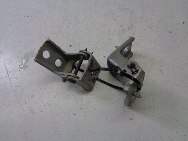 Купить Петли дверь левый перед peugeot 308 t9 sw дорестайлинг  1.6 hdi 2016 rok kcac