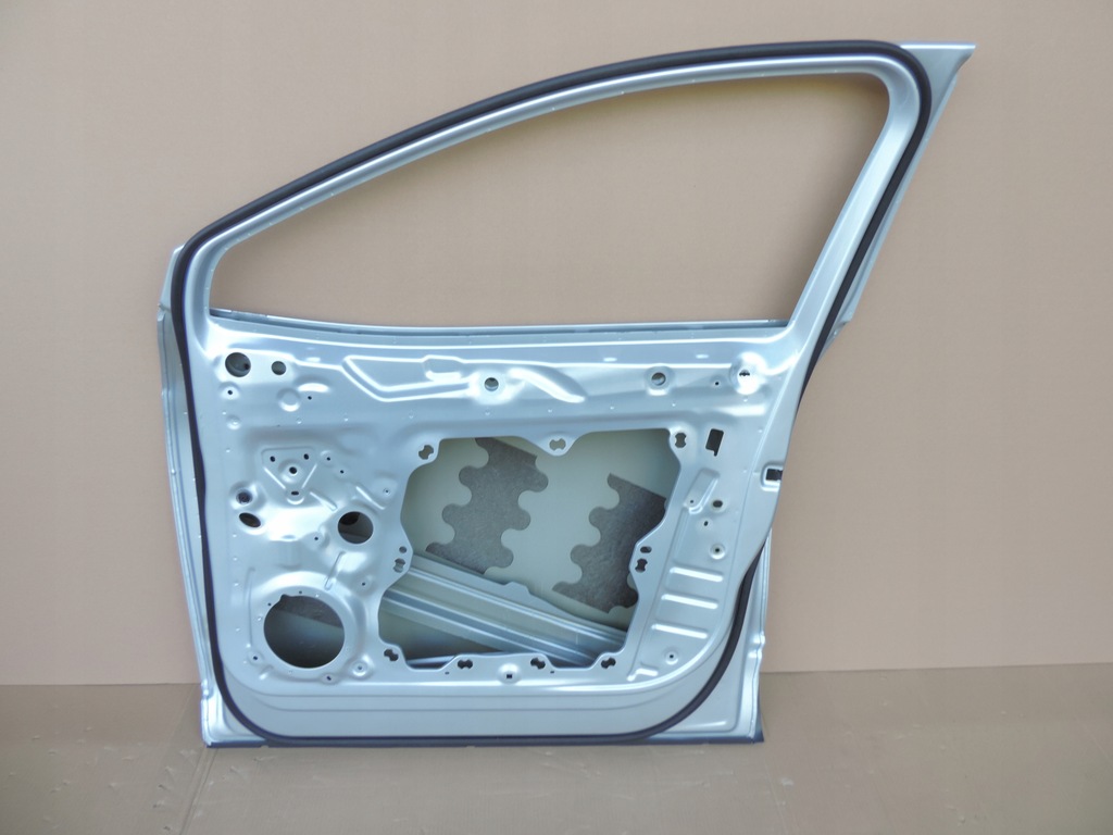 фото №10, Vw id5 id 5 правое передние дверь