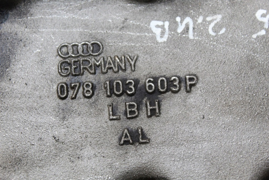 Поддон масляная масла audi a6 c5 2.4 b 078103603p aga Киев