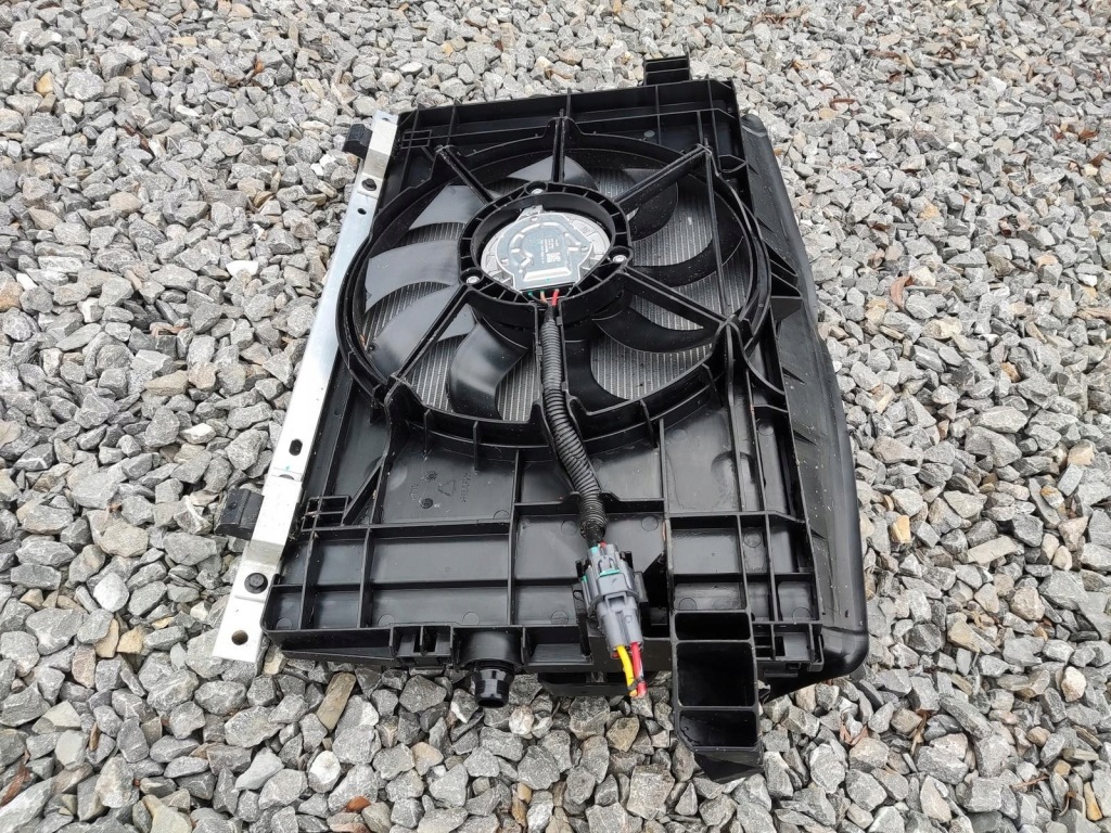 Комплект радиатор радиатор вентилятор tesla model 3 рестайлинг  2023-2026 Киев