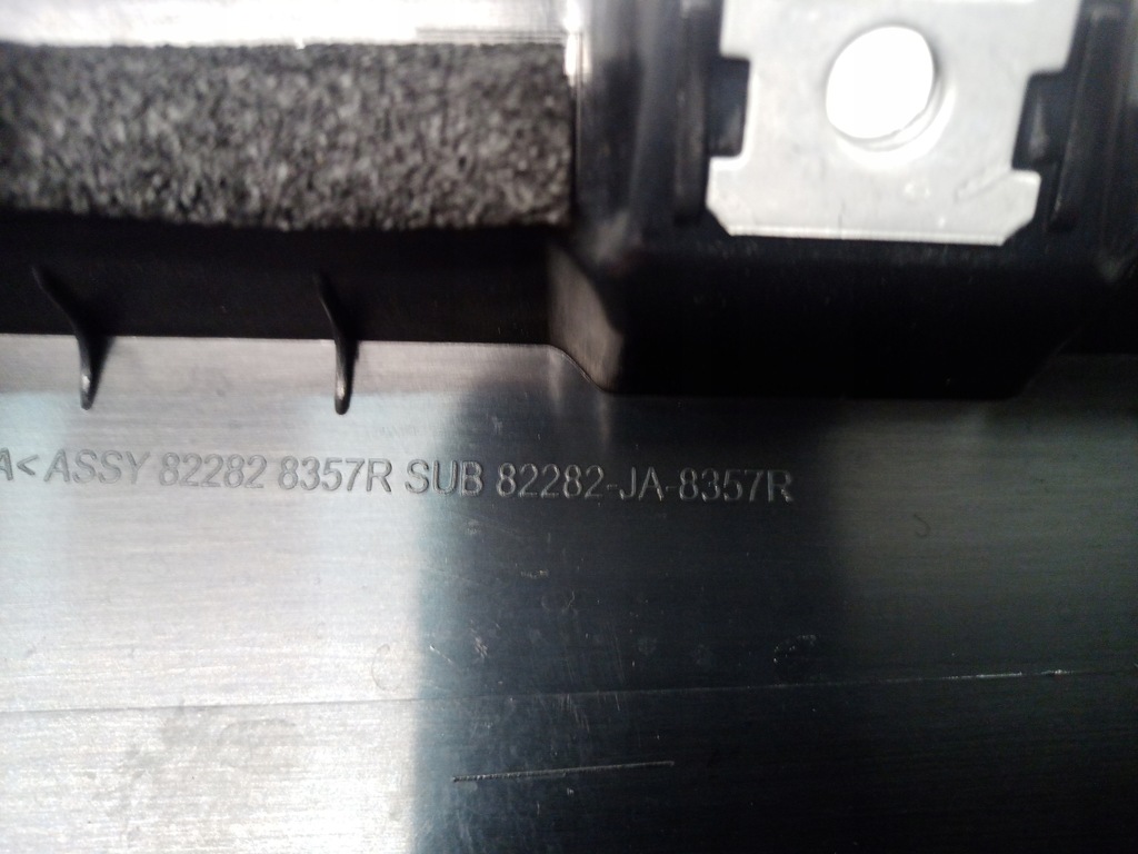 фото №4, Молдинг защита дверь левый задняя renault arkana 822828357r