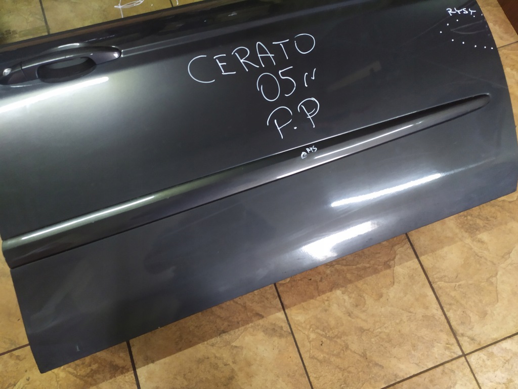 фото №1, Молдинг дверь правый перед kia cerato 1.5crdi 05'