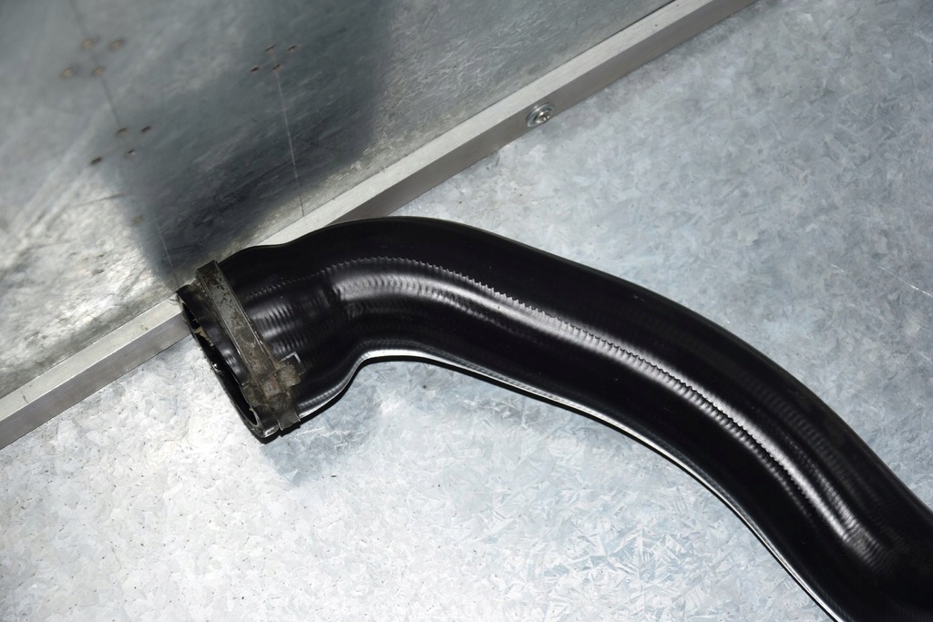 фото №4, Ford mondeo mk4 2.5b 30636784 труба интеркулер