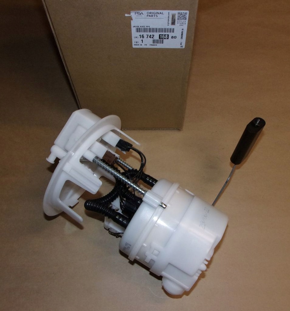 фото №1, Оригинальный номер psa насос топлива c5 aircross 3008 1674216880