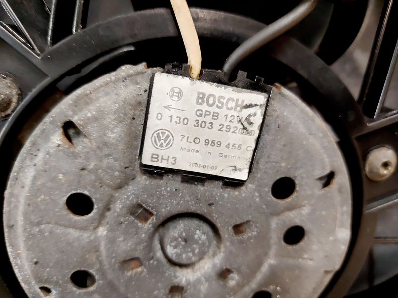 Audi q7 4l 3.0 tdi радиатор воды кондиционера вентиляторы 7l6121253b в Украине