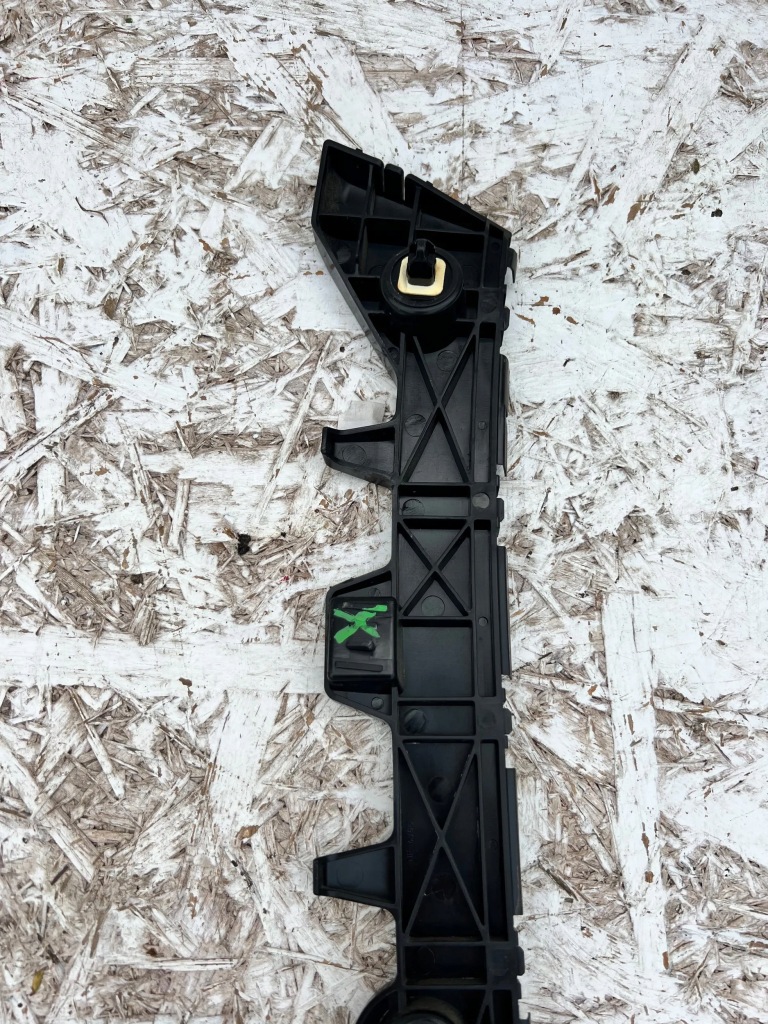 фото №3, Mazda 6 gj kombi 12- напрямна лівий задня кронштейн