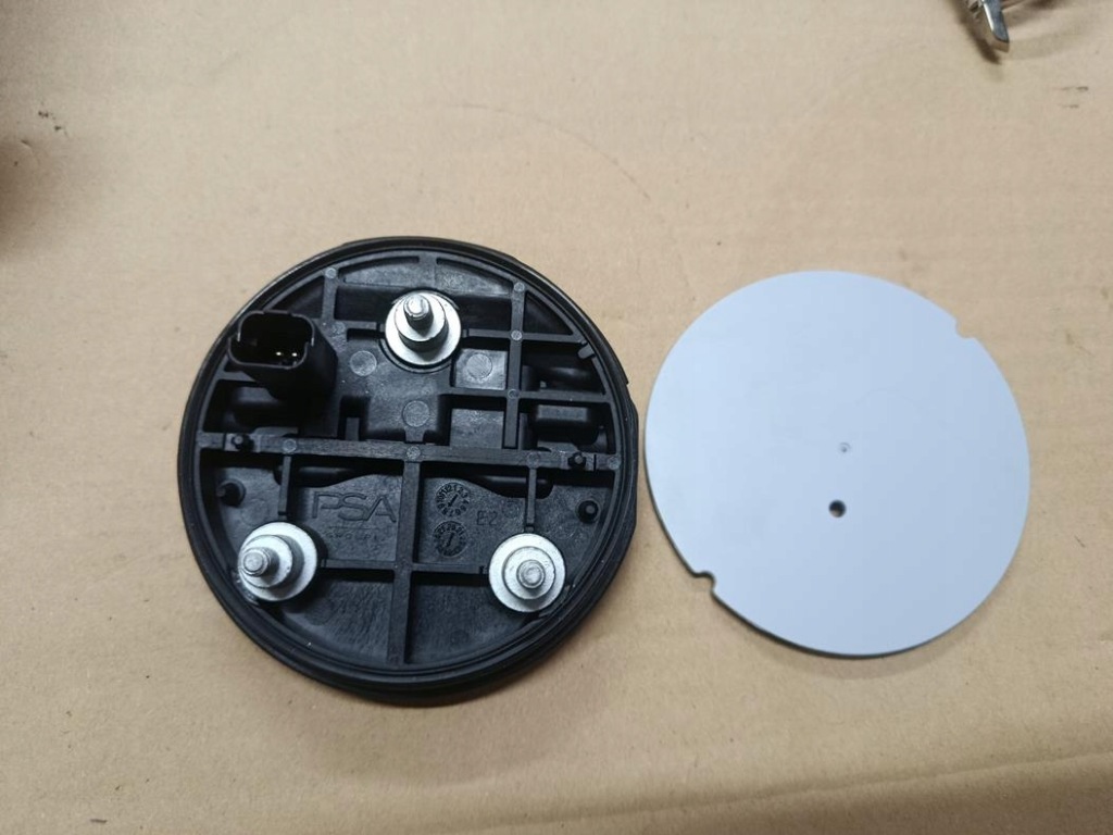 фото №1, Замок механизм эмблема открывания крышки opel astra l