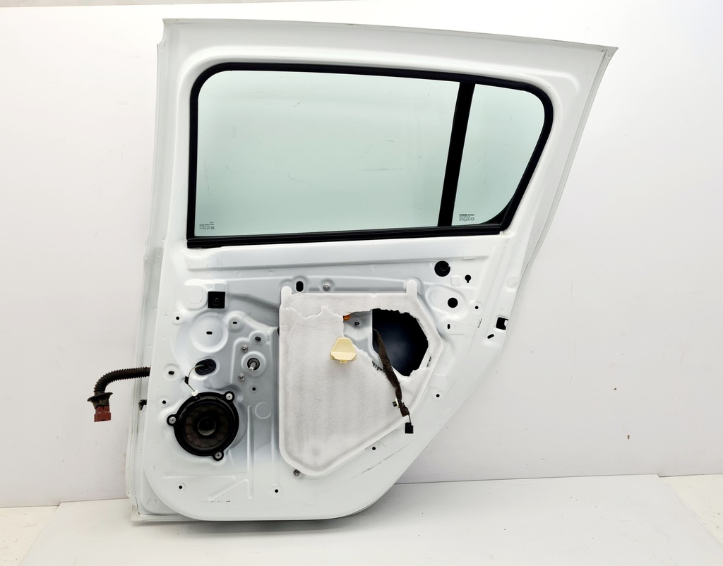 фото №9, Dacia sandero ii двері правий задня dv369