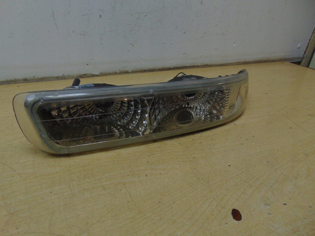 фото №5, Лампа поворотник поворотник правий chevrolet tahoe