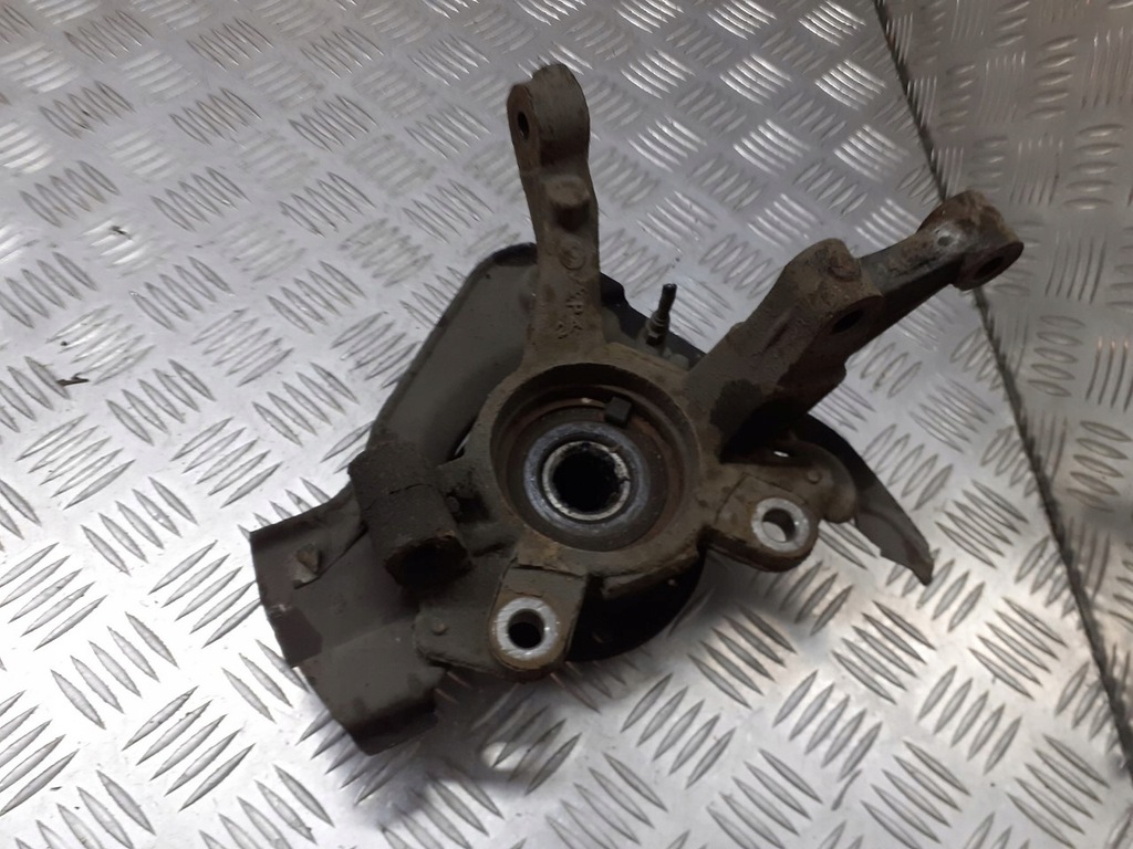 фото №1, Поворотный кулак ступица левый перед fiat idea 1.4