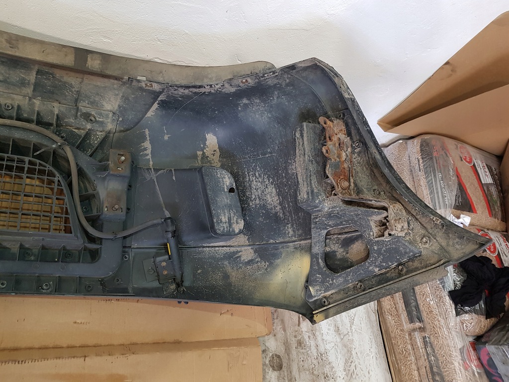 фото №9, Бампер передній перед омивачі iveco daily iv 3.0 hpi 06-11r eur