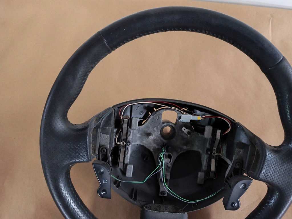 Кермо  renault scenic 2 Доставка