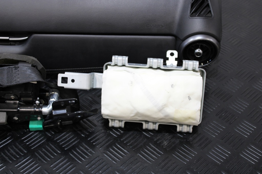 фото №9, Приборная панель консоль подушка безопасности подушки безопасности mazda cx3 cx-3 lift