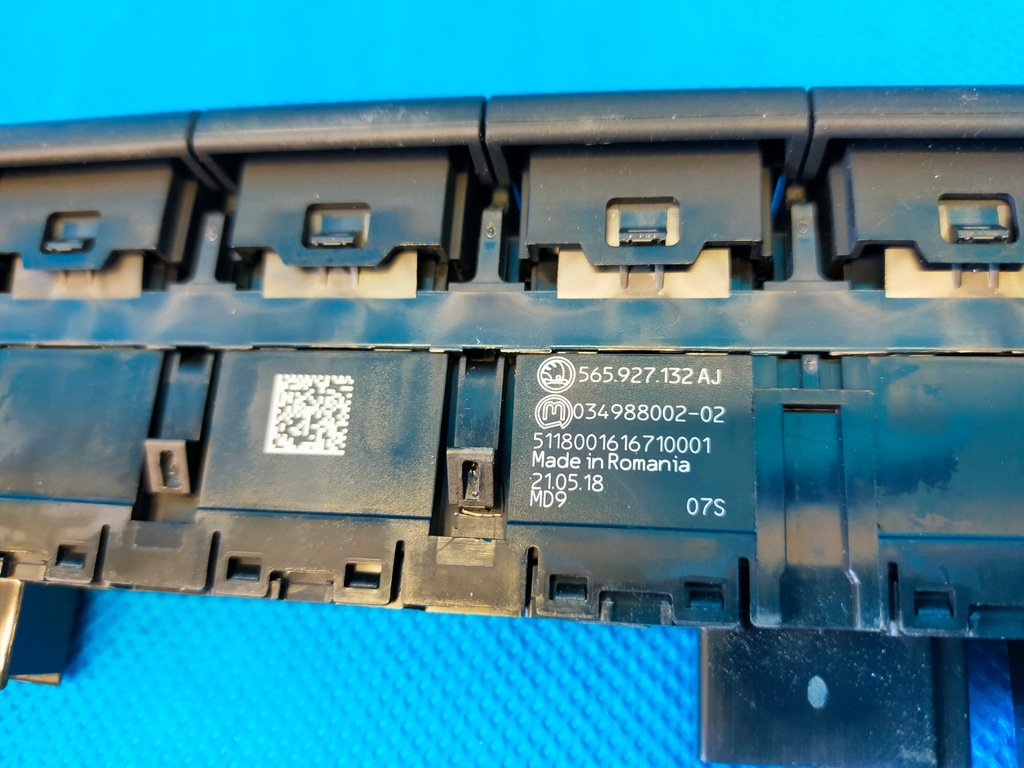 фото №8, Skoda karoq kar 2018r 1.0 tsi 85kw панель переключателей 565927132aj