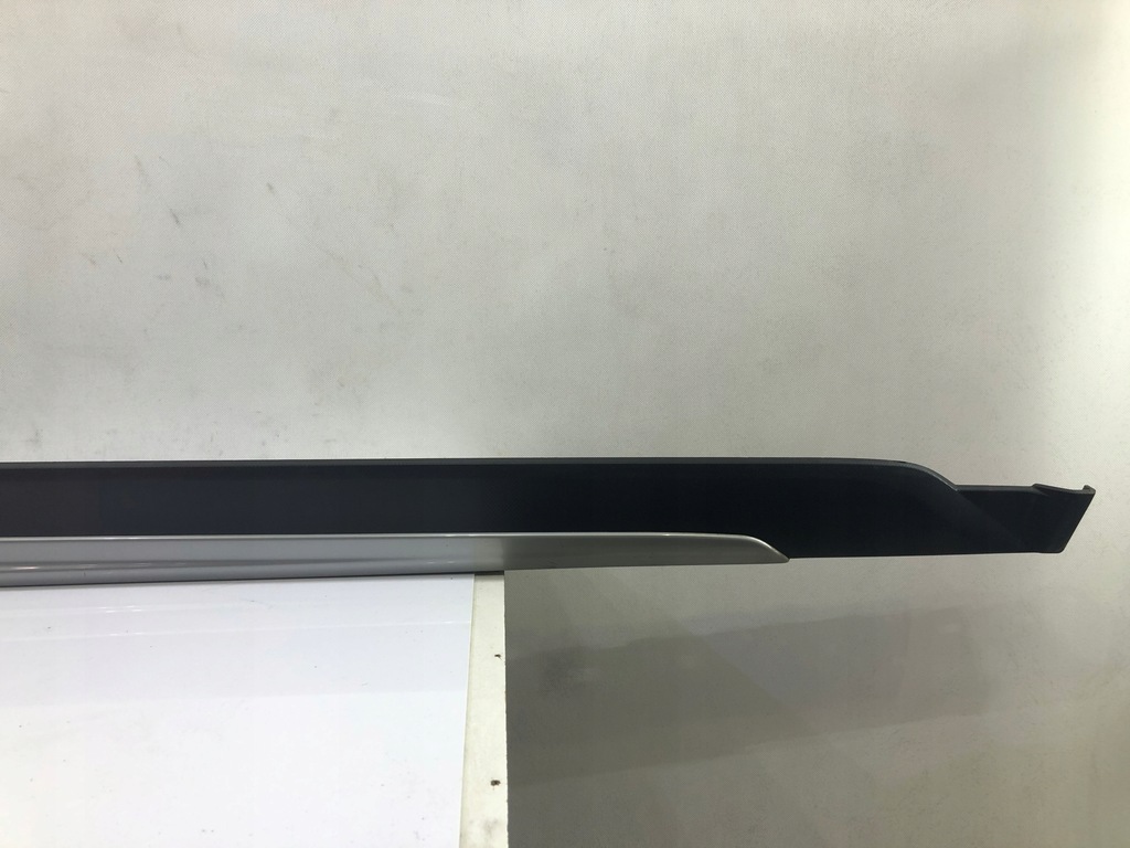 фото №4, Subaru xv молдинг накладка поріг права