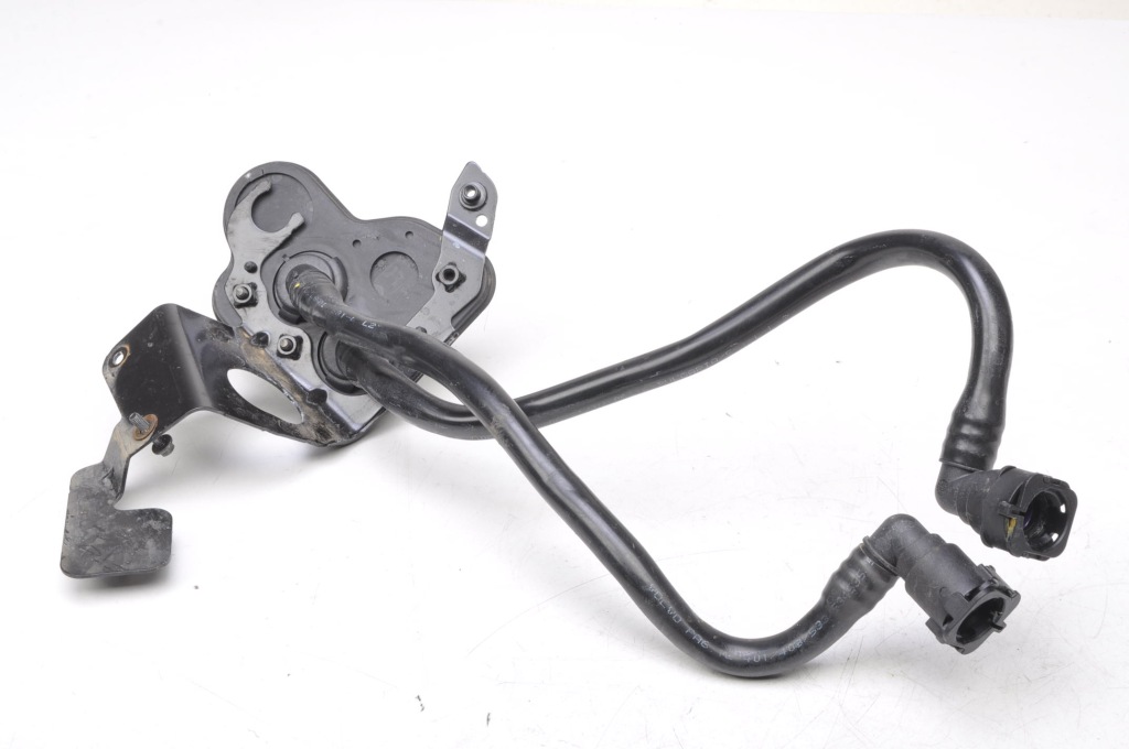 фото №1, Volvo xc60 ii труба шланг воды 31380898 31686533