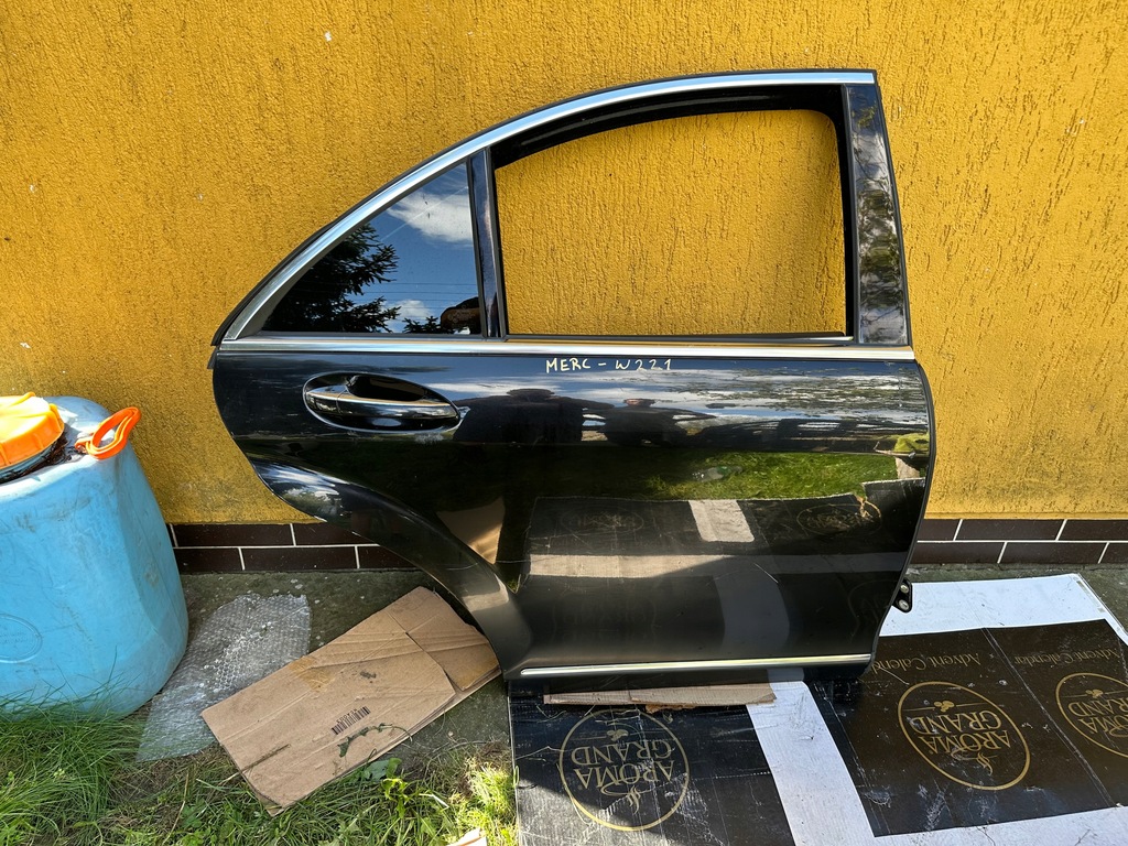 фото №1, Mercedes 221 двері праве задні повний