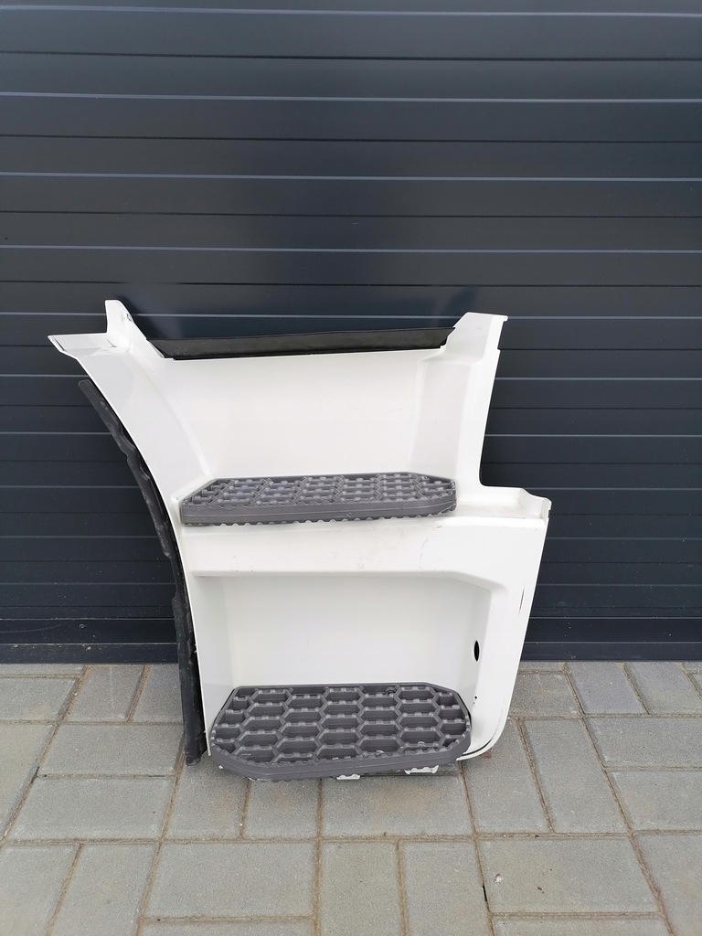 фото №1, Подножка подножка scania r s 2559304 новый model