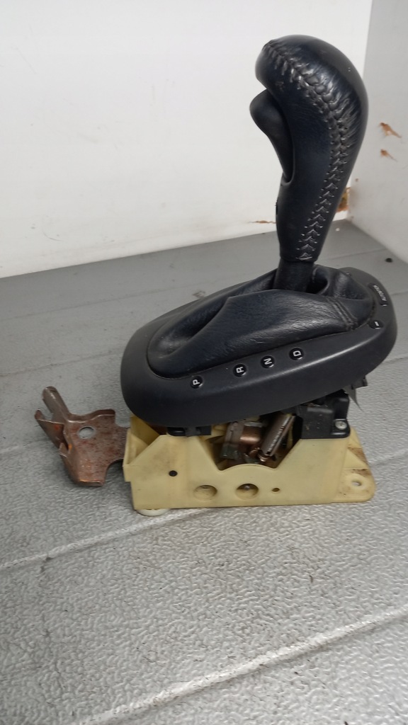 фото №1, Домкрат переключения передач chrysler sebring 06r