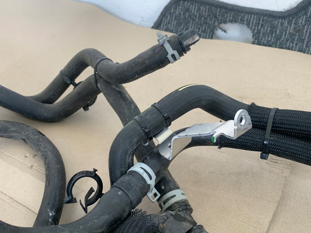 фото №8, Ford mustang mach-e rwd 21r 75.7kwh шланги провода помпа wody оригинал