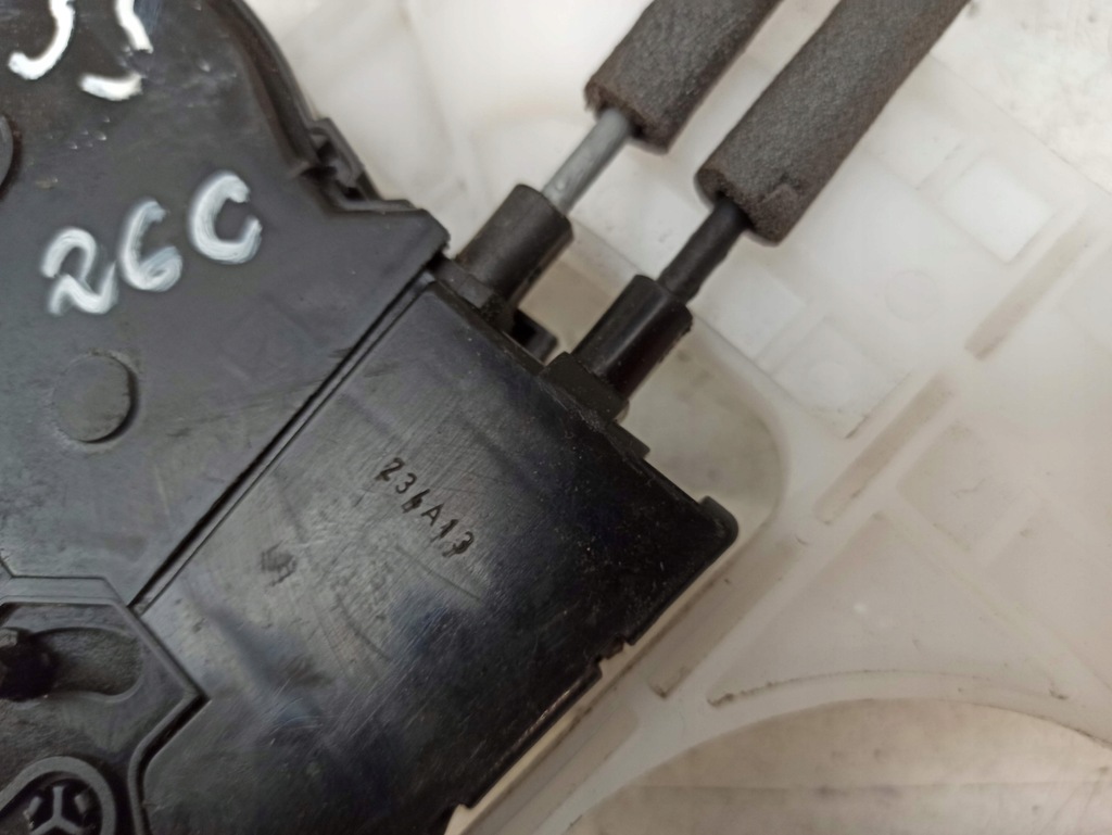 фото №14, Hyundai ix35 2013 замок дверь левый задняя ручка новый