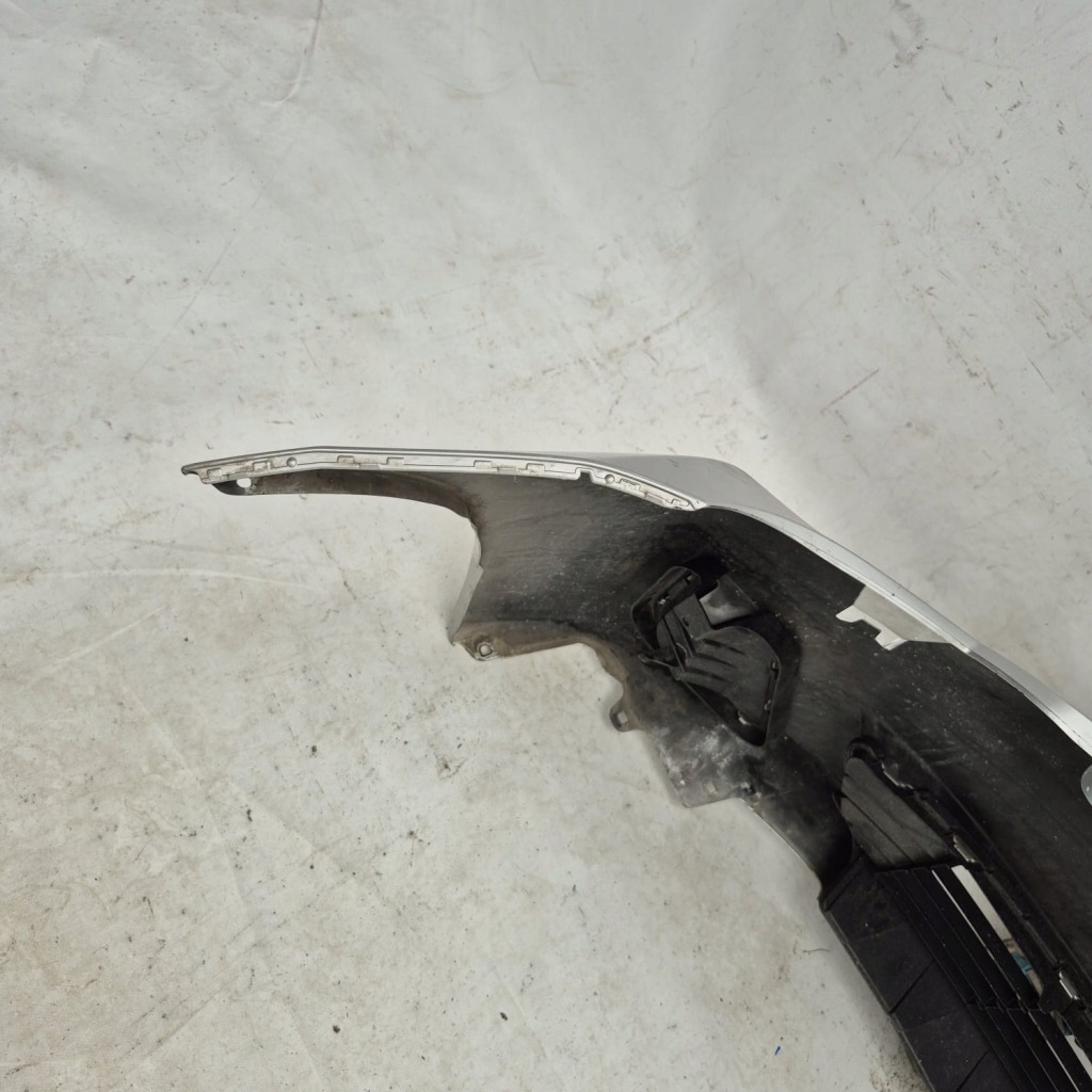 Toyota verso s 10- бампер перед передній решітка 52119-52690 Зі Шроту