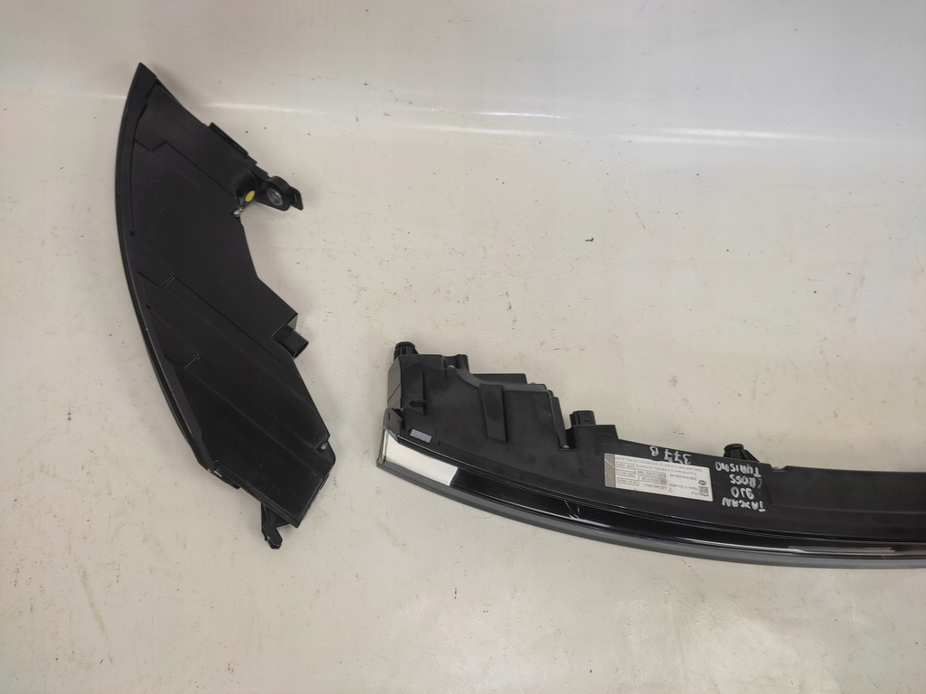 фото №7, Porsche taycan 9j1 лампа задня задня середина ліва права black