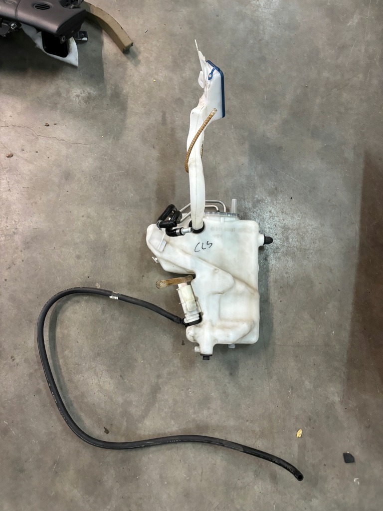 фото №1, Бак рідина do омивача kompletny ксенон mercedes cls w219