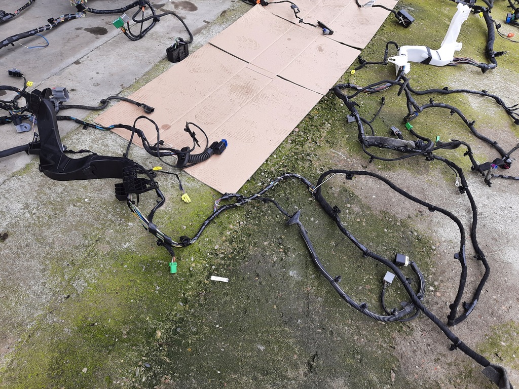 фото №8, Volvo v40 ii d3 2.0d жгут электропроводка салона