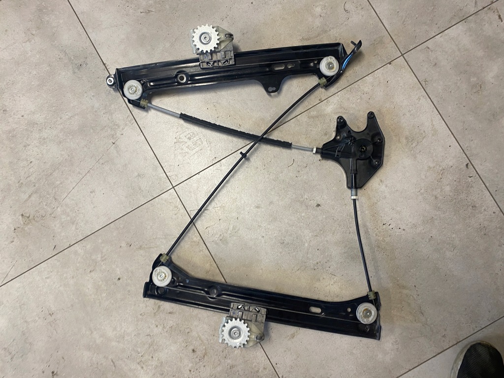 фото №5, Bmw i3 підйомник скло лівий перед 7290857