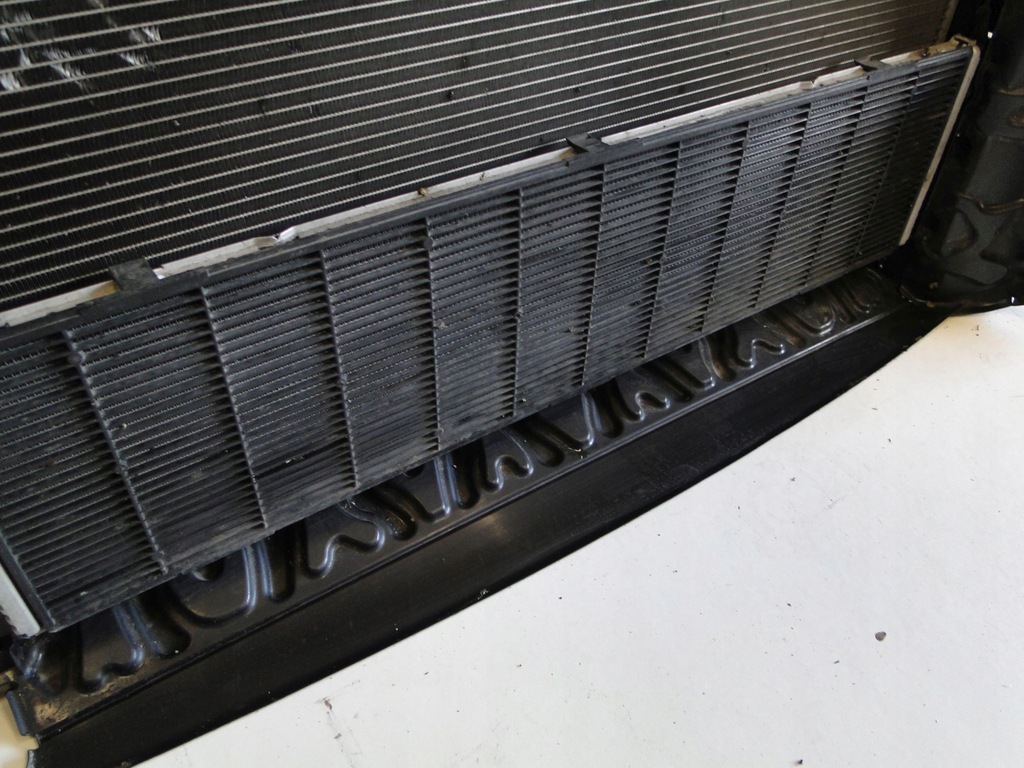 фото №9, Mercedes радіатор nt wody кондиціонера вентилятор 650 w glc 254 x254 c254