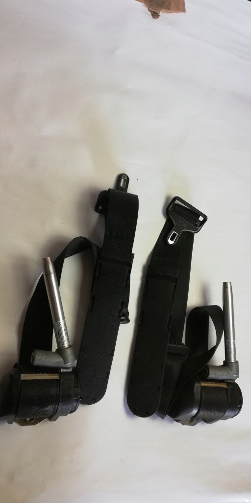 Купить Ремень безопасности правый  перед mercedes w124 купе