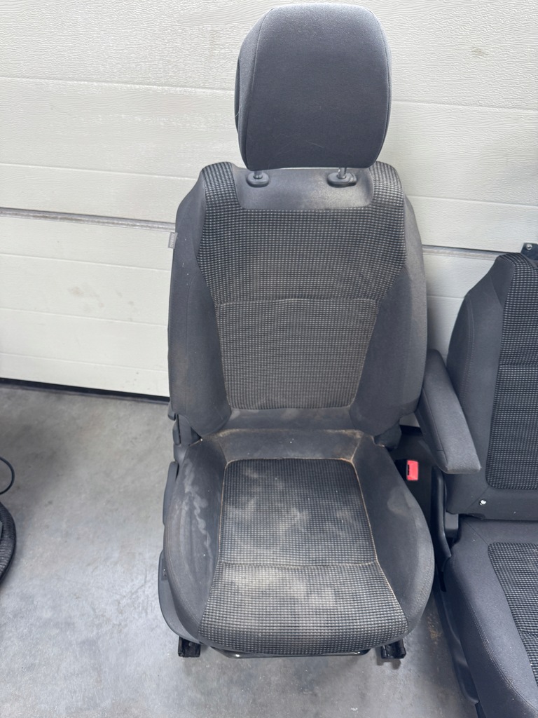 фото №9, Peugeot 5008 i сиденья обшивки подлокотник комплект