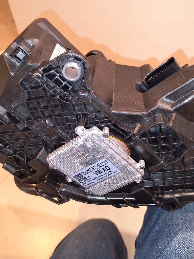 Фара skoda scala рестайлінг  ліва правий full led 655941016 a 655941015 a Доставка