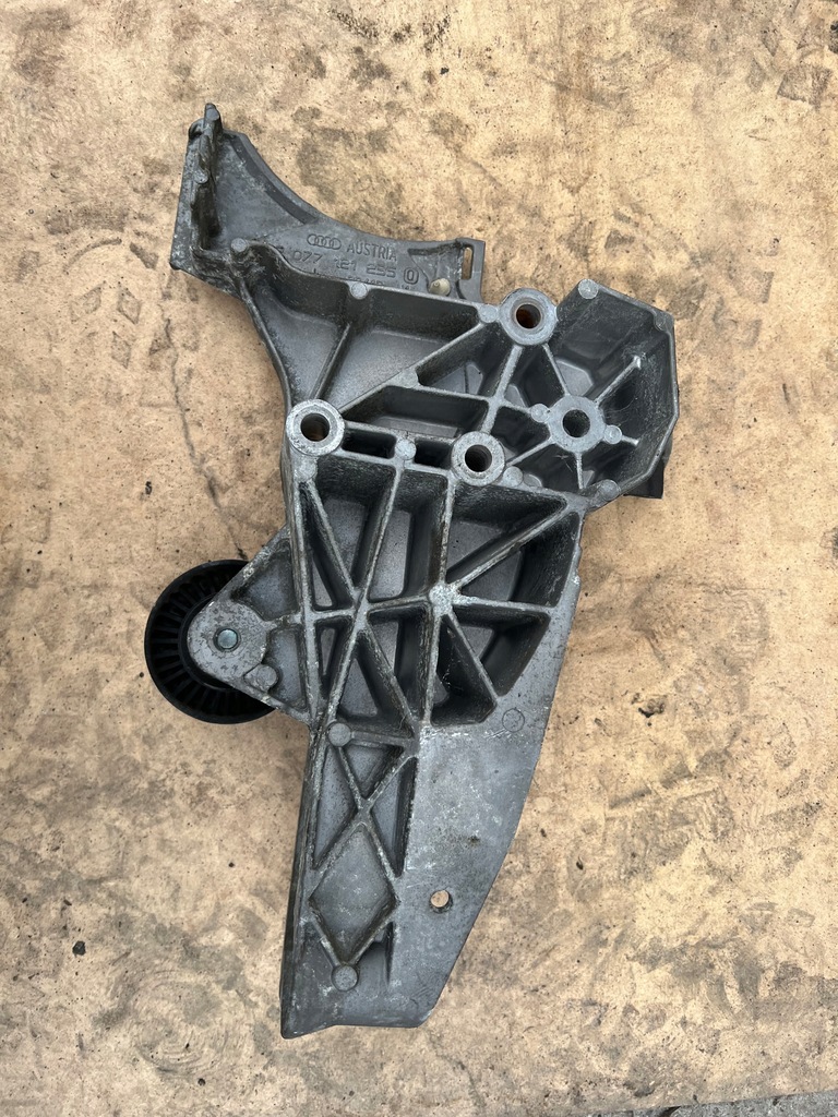фото №5, Audi a8 d3 кронштейн кронштейн двигуна 077121235q