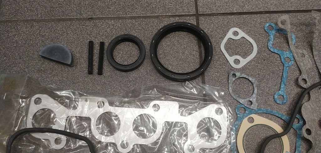 фото №6, Mazda 323 bd 1.1 40kw набір прокладка двигуна org