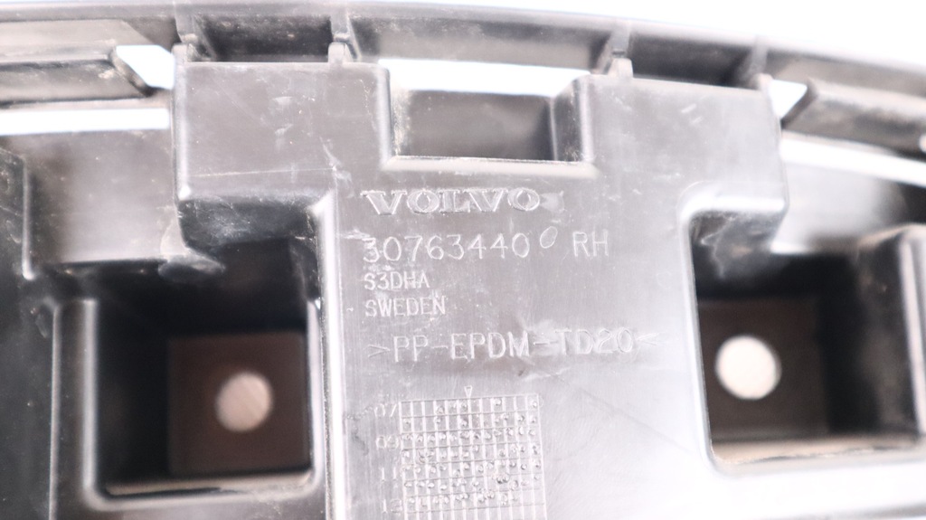 фото №8, Volvo xc60 i lift направляющая бампера правый задняя 30763440