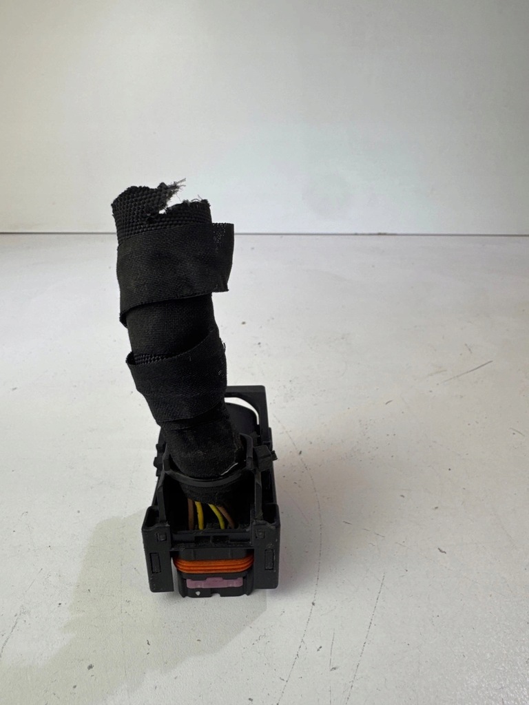 фото №11, Разъёмы штекер колодка блок управления двигателя opel astra j aa5g