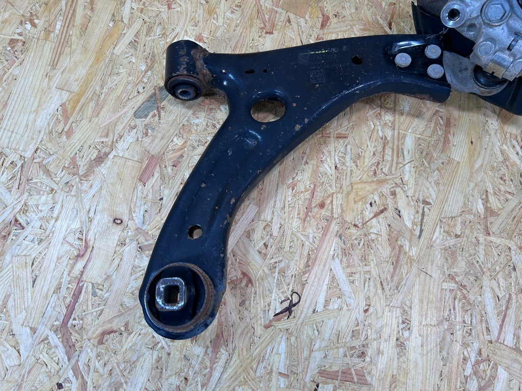 фото №10, Подвеска амортизатор рычаг поворотный кулак правый перед volvo xc40 ii 32246642