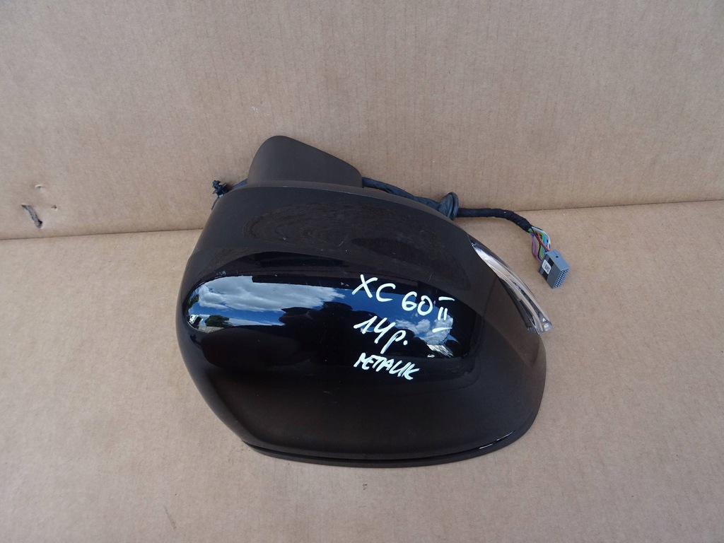 фото №1, Volvo xc60 ii зеркало правое 14 pin