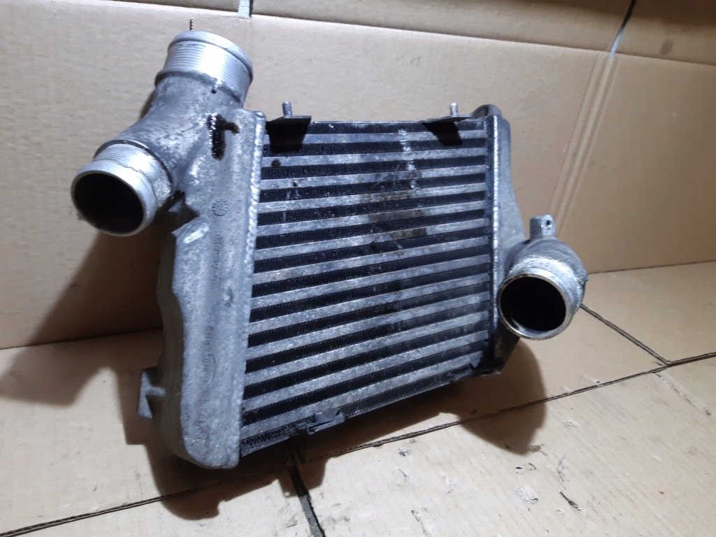 Audi a8 d3 3.0 tdi радиатор интеркулер левый 4e0145805j Недорого