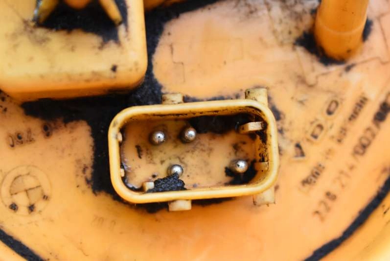 Помпа насос пального 228214 bmw e46 2.0 d 02r Зі Шроту