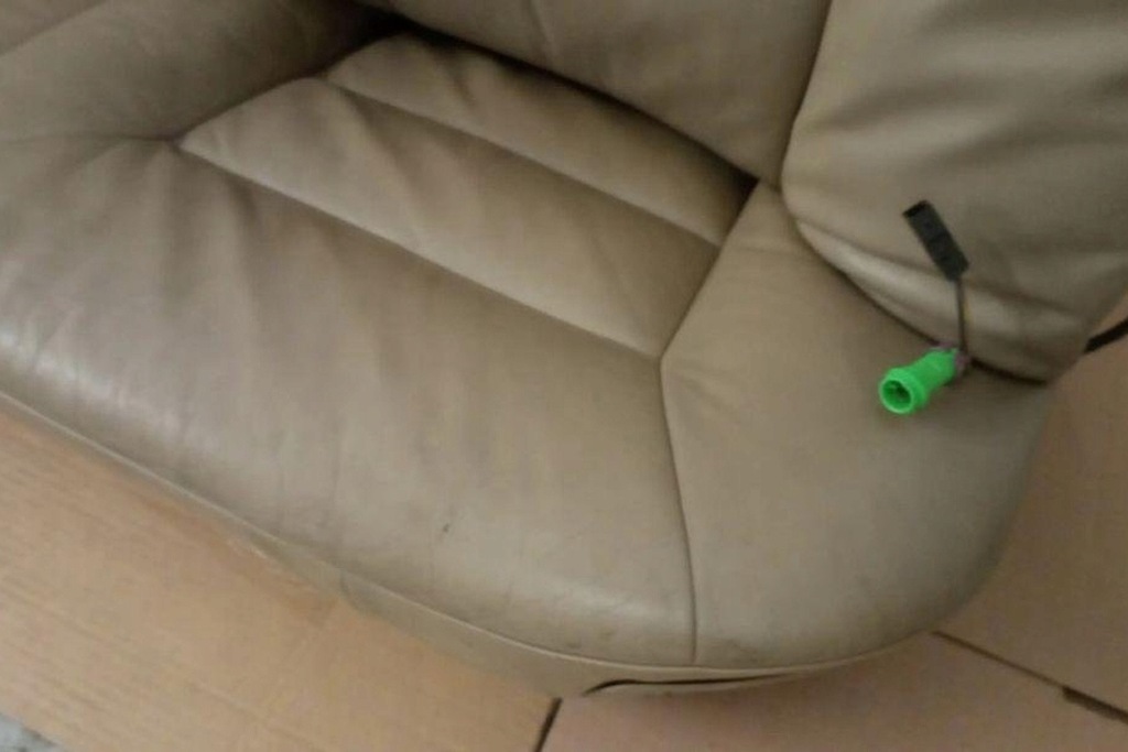 фото №10, Заднее сиденье задняя audi a8 d2 4d2, 4d8 11013011f01 3.3l дизель 2002