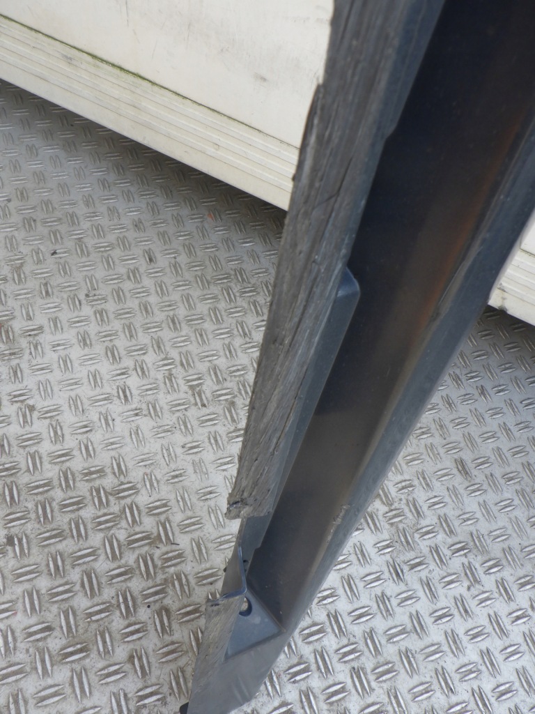 фото №6, Volvo s60 молдинг порог правая