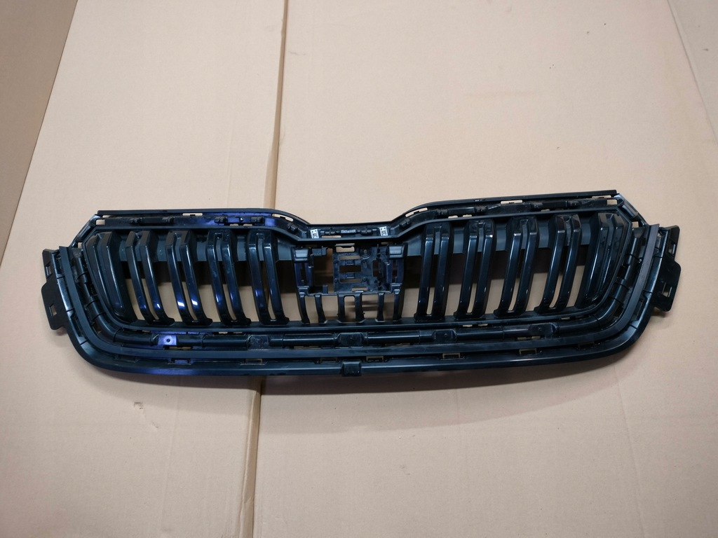 фото №1, Skoda kamiq 19- решётка радиатора решётка радиатора оригинал ładna