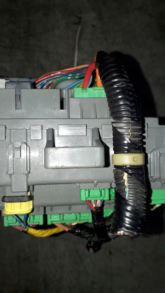 фото №5, Коробка предохранителей honda civic ix 2.2 idtec