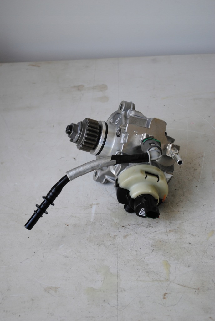 Насос впрыскная bosch 0445010799 Недорого