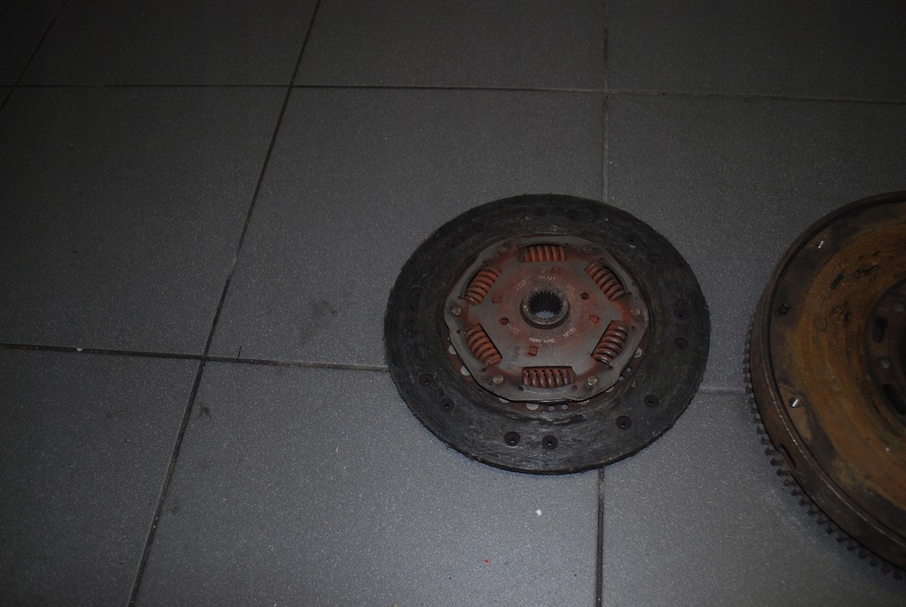 фото №4, Сцепление двухмассовый audi a8 d2 2.5 tdi 059141117e