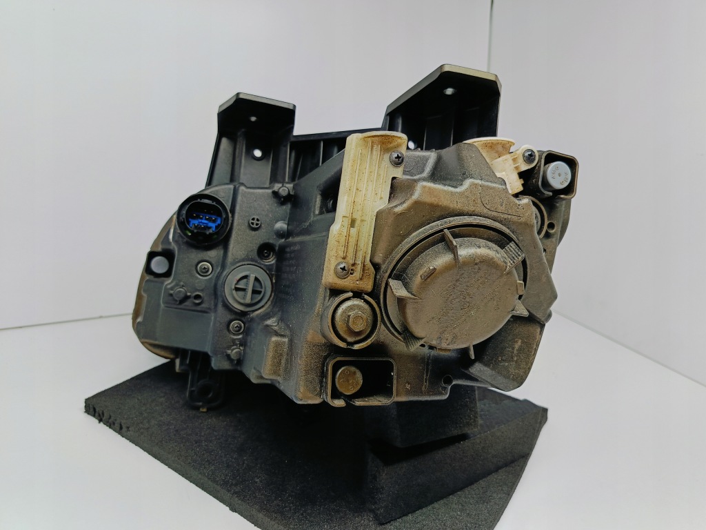 фото №10, Hyundai kona i lift 20- лампа фара права перед лінза 92102-j9500