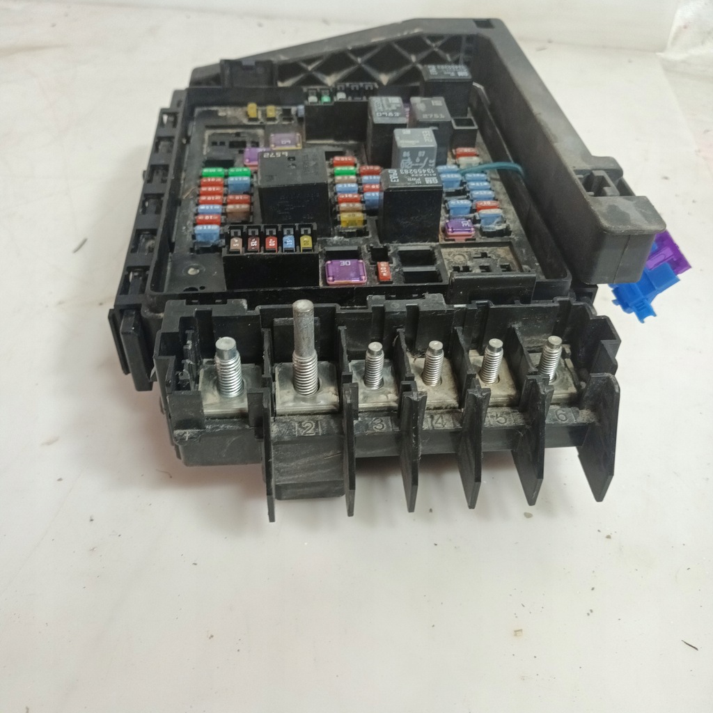 фото №11, Chevrolet camaro 16- коробка запобіжників 84044723 usa